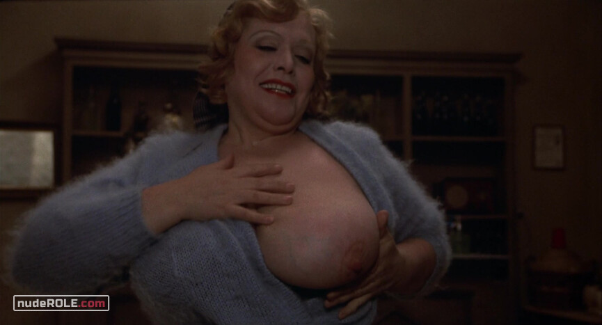2. Tobacconist99 nude – Amarcord (1973)