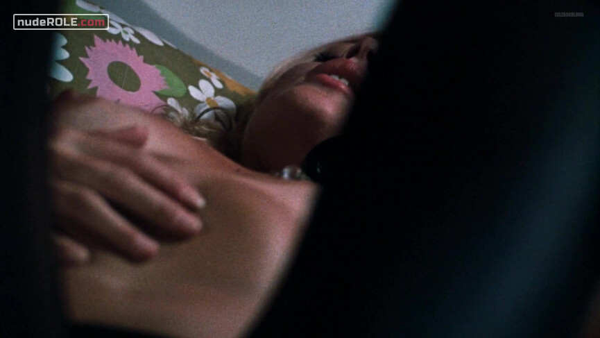4. Anna nude – Get Carter (1971)