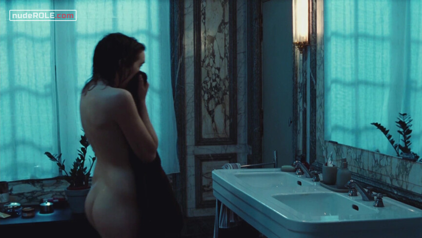 1. Céline vel Hadewijch nude – Hadewijch (2009)