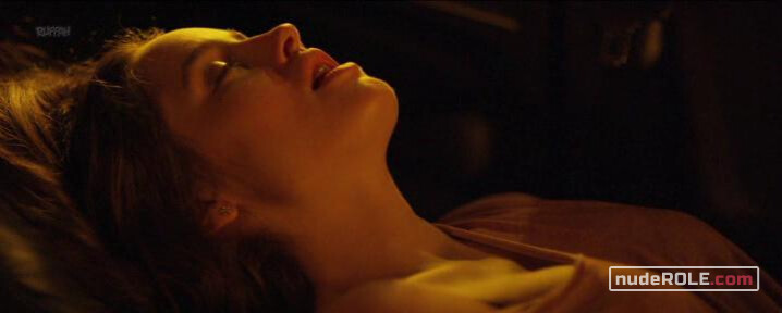 3. Lei nude – 2Night (2016)