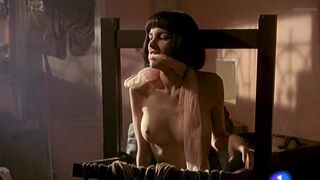 Laura nude – Tierno verano de lujurias y azoteas (1993)