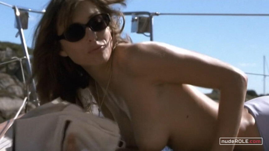 2. Adaline Gunne nude, Jean Janes sexy – The Weight of Water (2000)