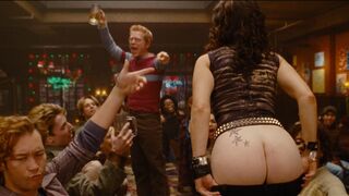Mimi Marquez sexy, Maureen Johnson nude – Rent (2005)