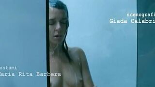Giulia nude , Eva sexy – Giulia Doesn't Date at Night (2009)