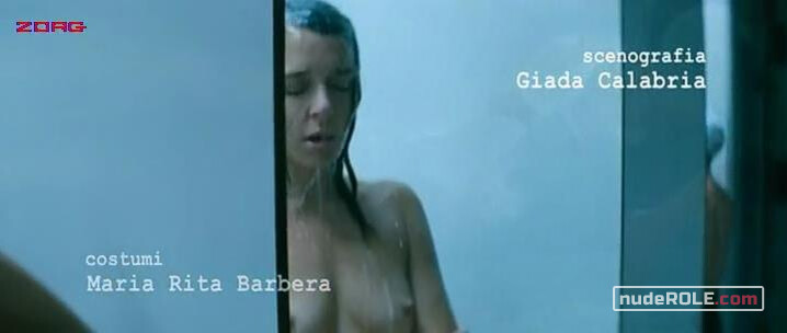 1. Giulia nude , Eva sexy – Giulia Doesn't Date at Night (2009)
