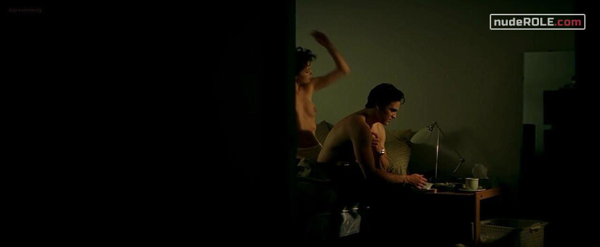 1. Erica Soltz nude – The Yards (2000)