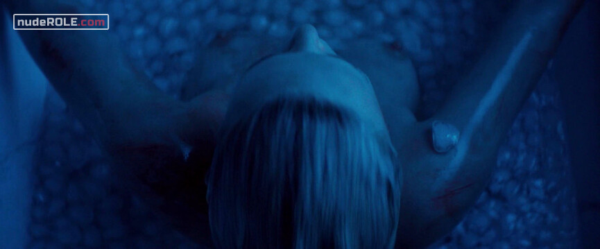 1. Lorraine Broughton nude , Delphine Lasalle nude – Atomic Blonde (2017)