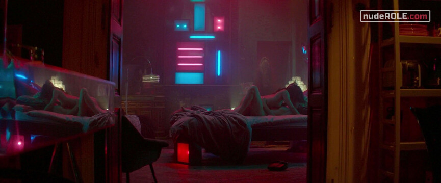 11. Lorraine Broughton nude , Delphine Lasalle nude – Atomic Blonde (2017)