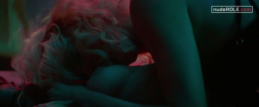 8. Lorraine Broughton nude , Delphine Lasalle nude – Atomic Blonde (2017)