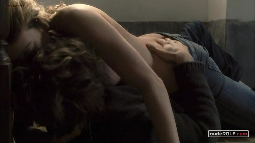 2. Pauline Cointat nude – Pauline et François (2010) #2