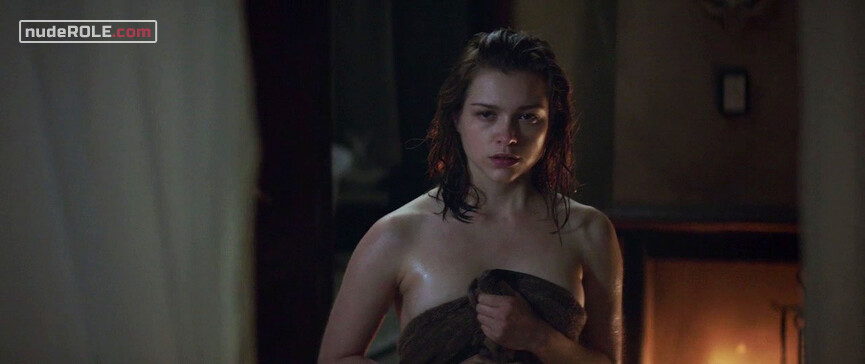 5. Nicole Rawlins nude – The Crucifixion (2017)