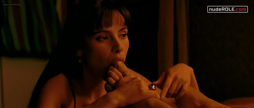 3. La Gabacha nude – The Tit and the Moon (1994)