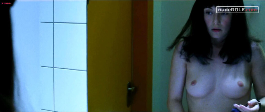 2. Carmen nude – Stricken (2009)