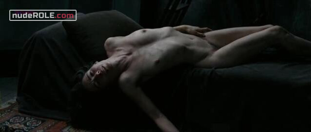 2. Isabelle nude – Isabelle (2011)