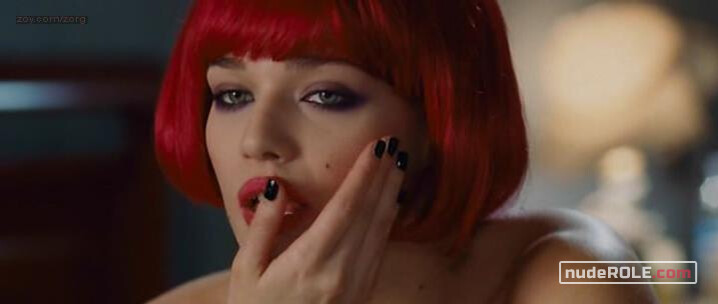 2. Lara Vasilescu nude – Me, Them and Lara (2009)