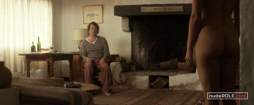 4. Carlotta Bloom nude – Ismael's Ghosts (2017) #2