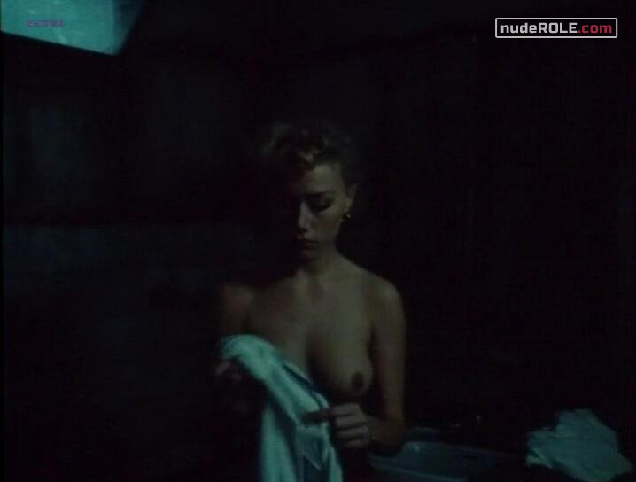 1. Tracy nude – Body Count (1987)
