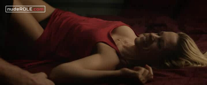 2. Mathilde Carmain nude – Un début prometteur (2015)