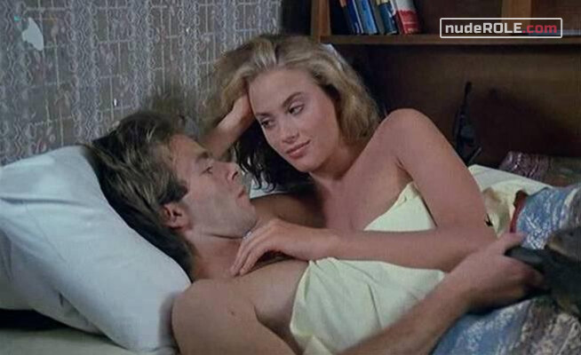 2. Stéphanie nude , Véronique nude – À nous les garçons (1985)