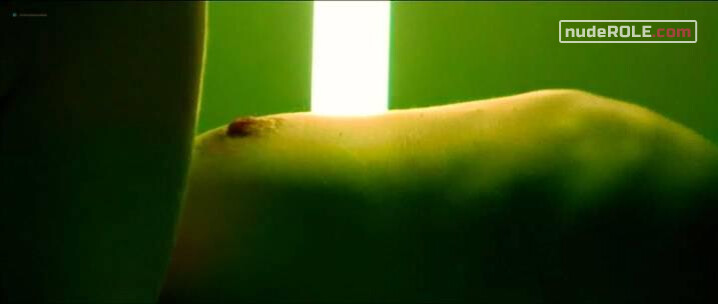 3. Anne nude – Blood Trails (2006)