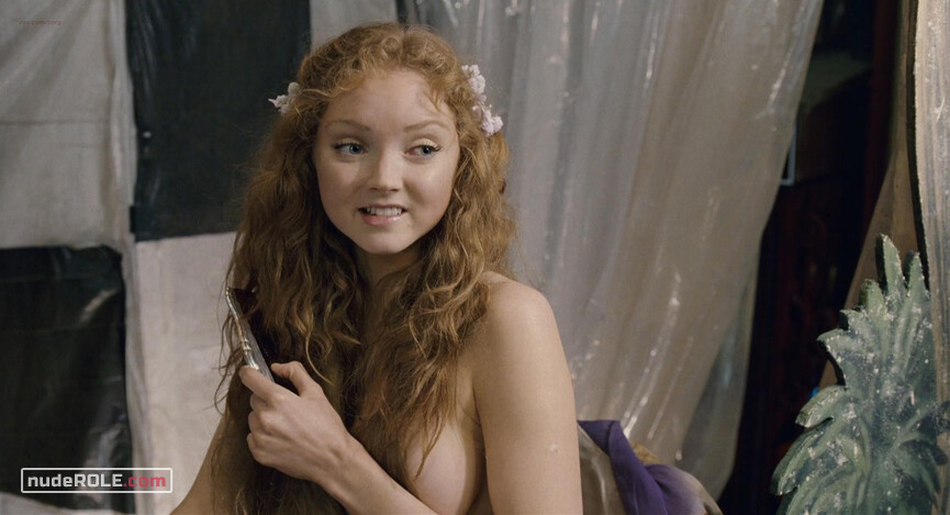 2. Valentina sexy – The Imaginarium of Doctor Parnassus (2009)