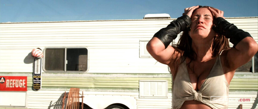 3. Trixie sexy, Hel sexy, Camero sexy – Bitch Slap (2009)