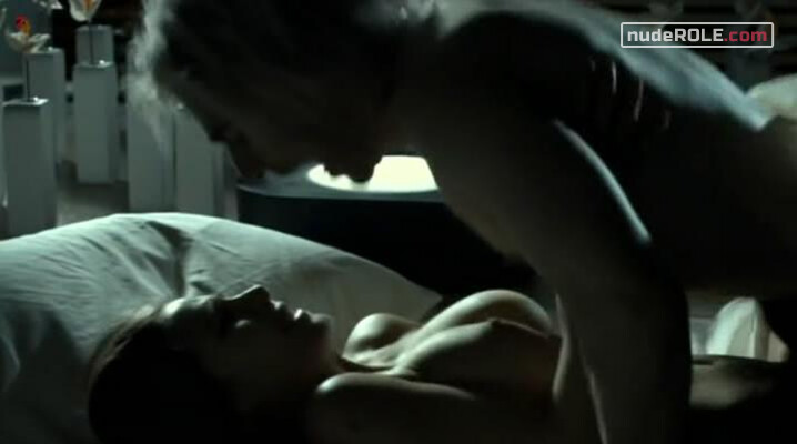 3. Laura Luna nude – Santos (2008)