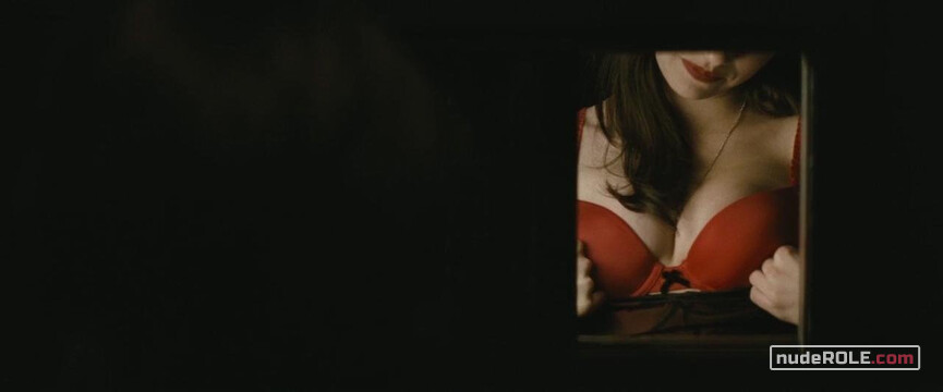 1. Adrianna Bragg sexy, Brenda Bartlett sexy – Lymelife (2008)