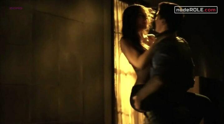 2. Amy Nash sexy – Stash House (2012)