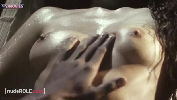 1. Ana nude – Cobrador: In God We Trust (2006)