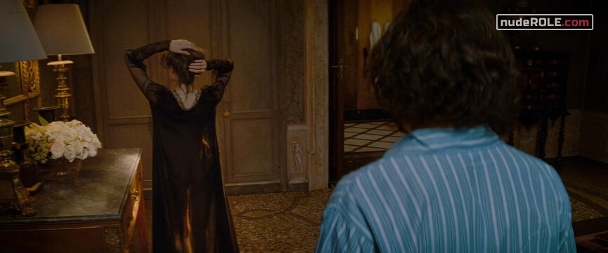 1. Elise Clifton-Ward sexy – The Tourist (2010)