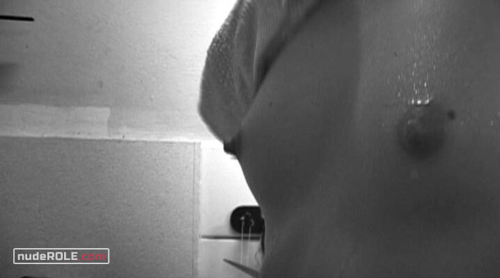 2. Girl nude – Crepuscule (2009)