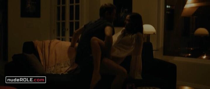 3. Jasmine nude , Dallas nude , Joslyn nude – Below Her Mouth (2016)