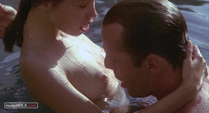 3. Rose nude – Color of Night (1994) #2