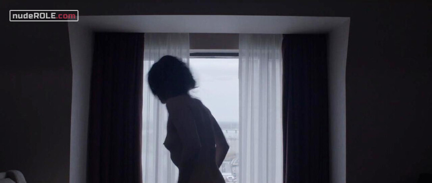 2. Woman nude – Holder's Comma (2014)