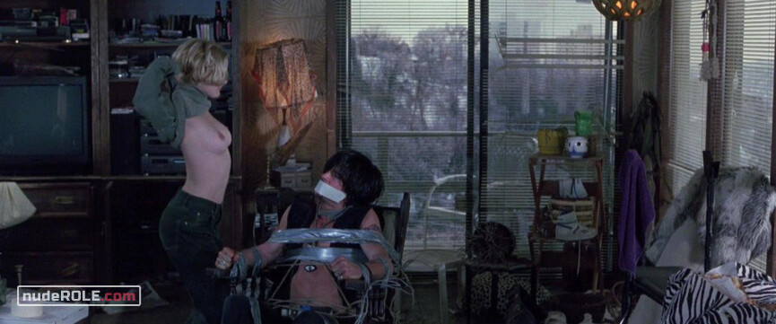 1. Holly nude – Boys on the Side (1995)