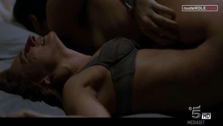 3. Redhead at speed date nude – The Double Hour (2009)