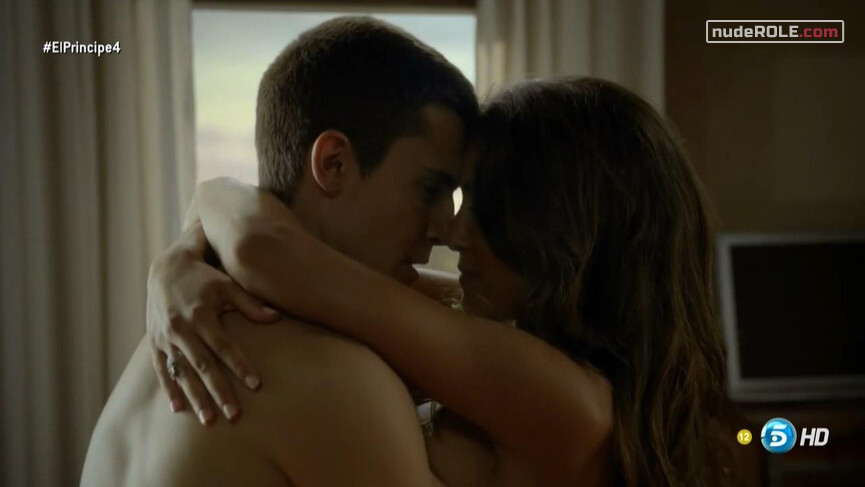 1. Fátima nude – El Principe s01e04 (2014)