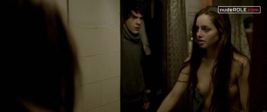 1. Serena Ossola nude – Human Capital (2013)