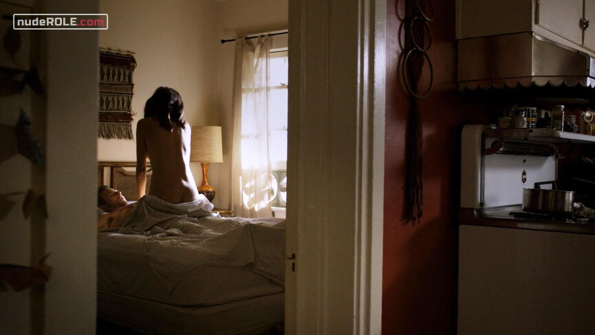 2. Kara nude – Flaked s01e01 (2016)