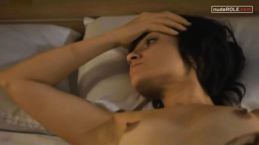 2. Simone nude , Cris nude – Simone (2013)