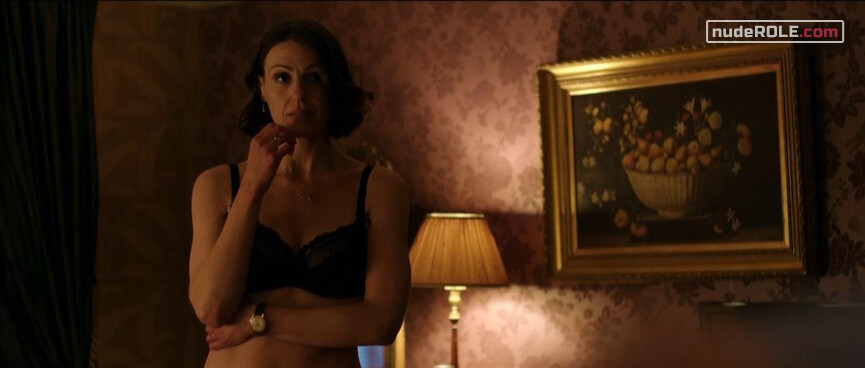 2. Dr. Gemma Foster nude – Doctor Foster s01e03 (2015)