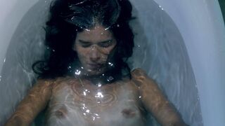 Liz nude – Liz in September (2014)
