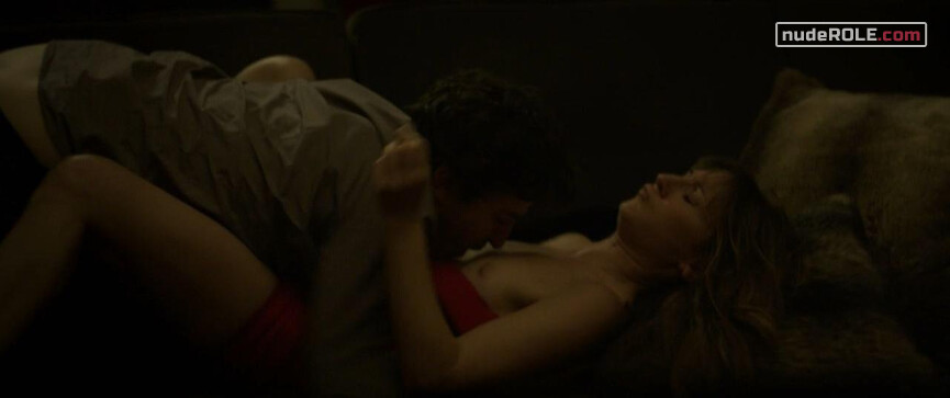 2. Marie nude – Les Gazelles (2014)