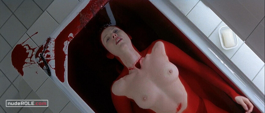 1. Claire nude – Event Horizon (1997)