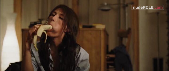 2. Samarinde nude , Meija nude , Gulpje nude , Lureen sexy – A Thousand Kisses (2006)