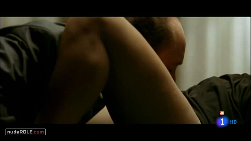 2. Vanesa nude – El menor de los males (2004)
