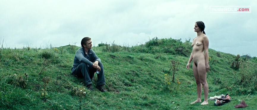3. La routarde nude – Outside Satan (2011)
