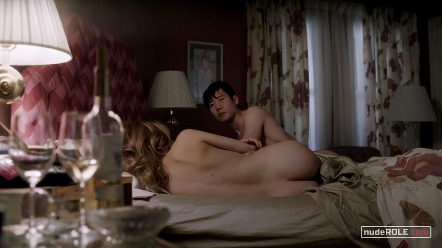 1. Elizabeth Jennings nude – The Americans s04e09 (2016)