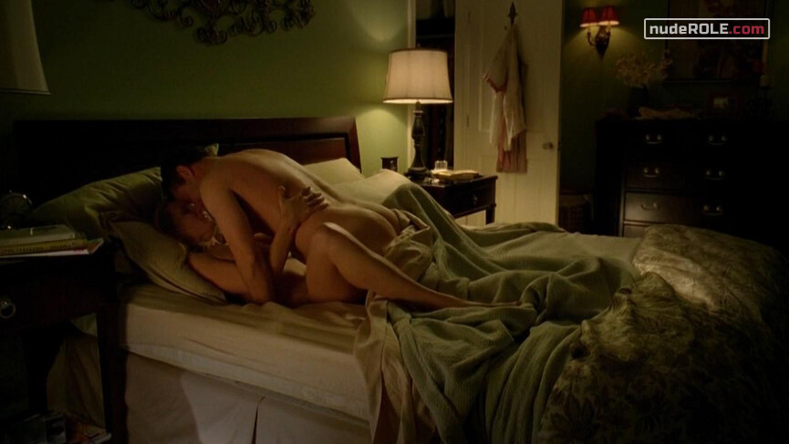 2. Jessica Haxon nude – Hung s02e05 (2010)